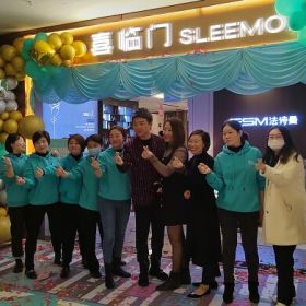 HB火博·体育携手刘嘉亮出席喜临门品牌活动